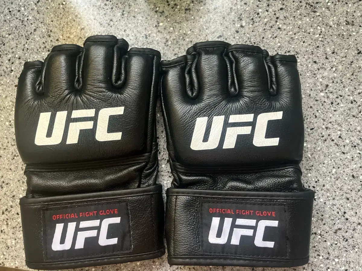 UFC 오피셜 파이트 글러브